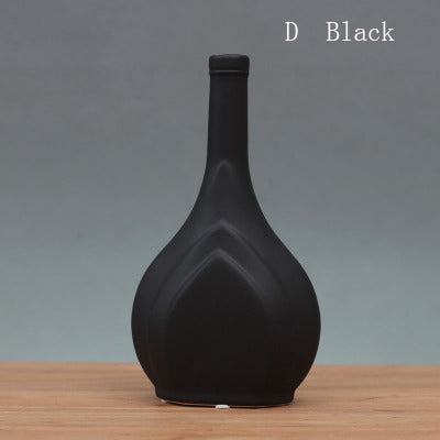 BLACK&WHITE VASE