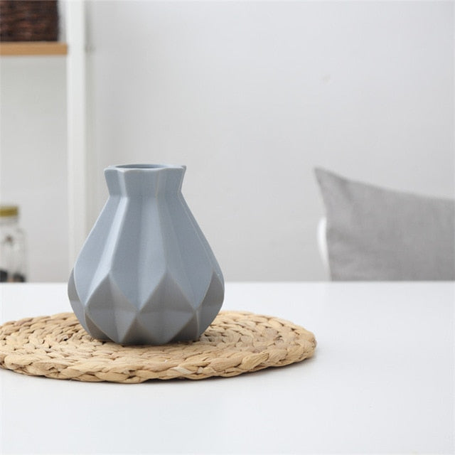 MATT DIAMOND VASE