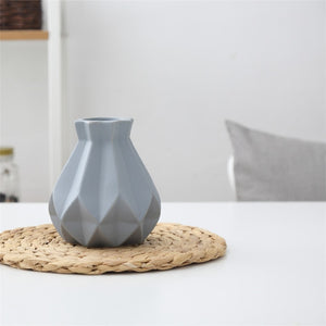 MATT DIAMOND VASE