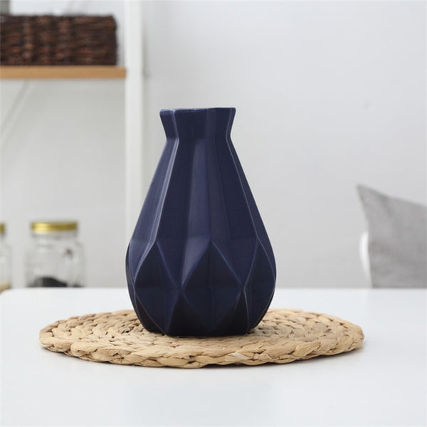 MATT DIAMOND VASE