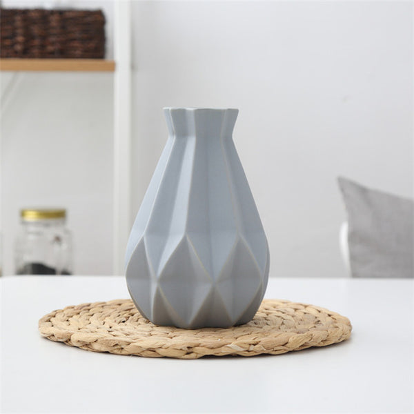 MATT DIAMOND VASE