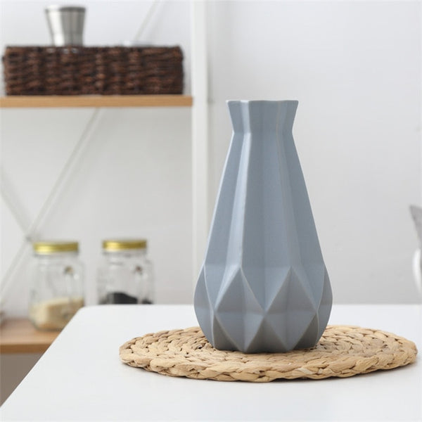 MATT DIAMOND VASE