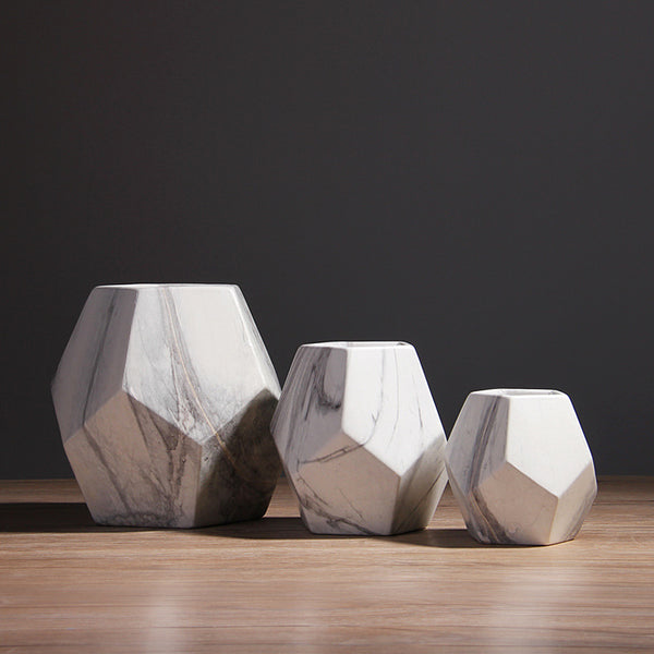 MODERN GEOMETRIC VASE