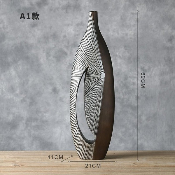 MODERN EUROPEAN VASE