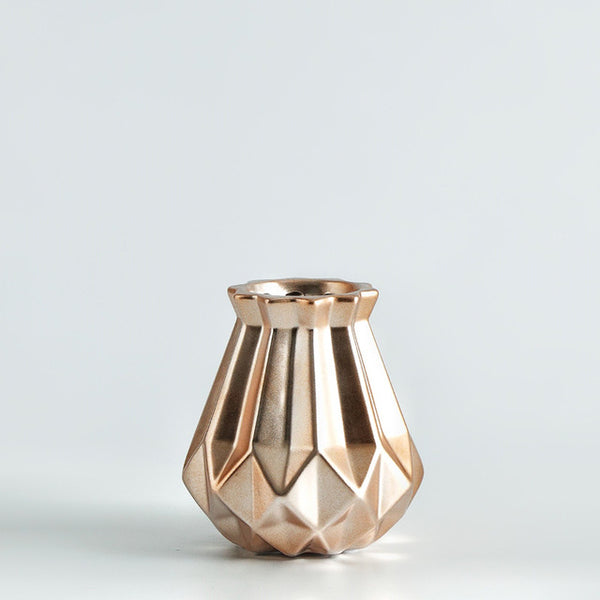 MATT DIAMOND VASE