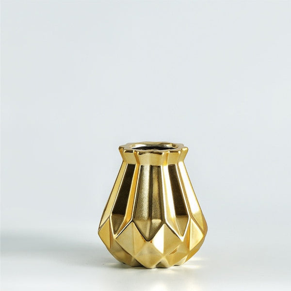 MATT DIAMOND VASE