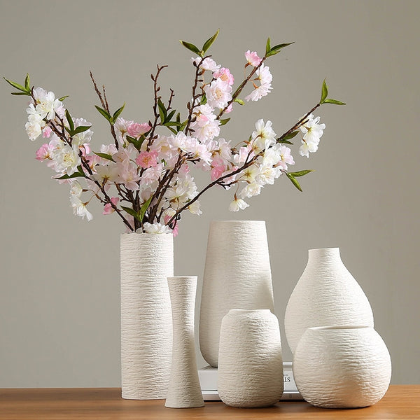 SIMPLE MODERN VASE