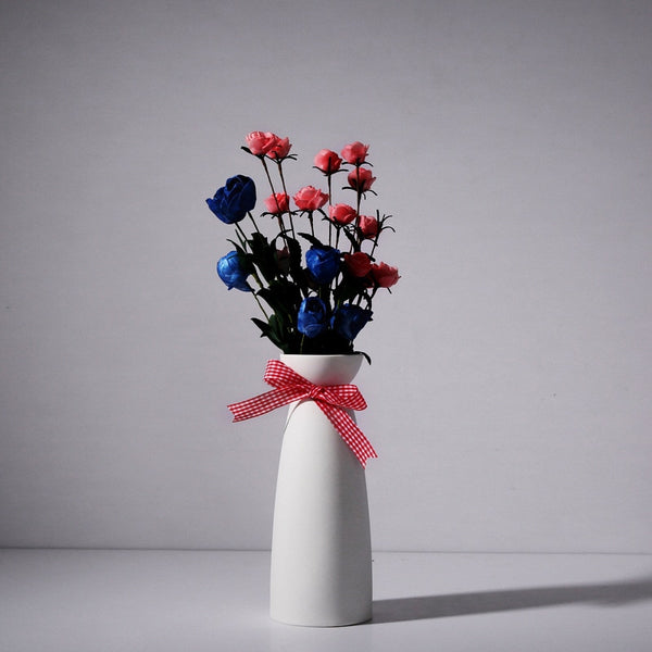 SIMPLE CERAMIC VASE