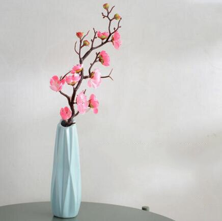 COLORFUL CERAMIC VASE