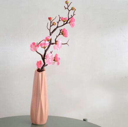 COLORFUL CERAMIC VASE