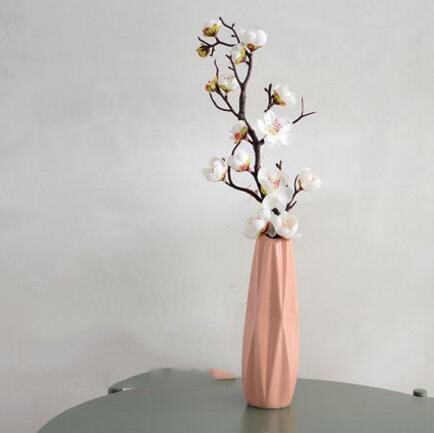 COLORFUL CERAMIC VASE