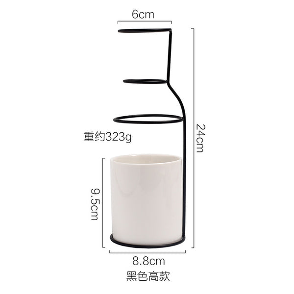 MODERN GEOMETRIC VASE