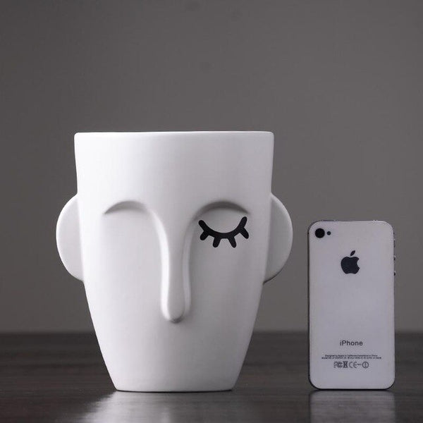 CREATIVE FACE VASE